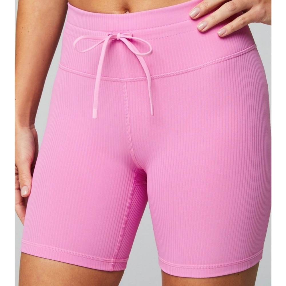 Fabletics Oasis Rib High Waisted Shorts Size XL